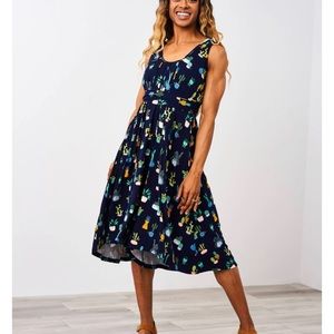 NWT PETITE Latched Mama (Greenhouse Glow)